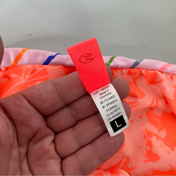 Maaji Think Side Signature Cut Bikini Bottom Size Large - Picture 4 of 4